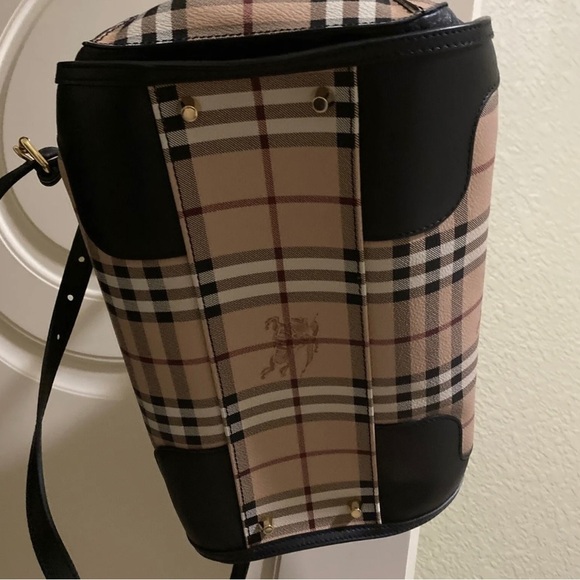 Burberry Authentic Women’s Bag/Purse - Picture 2 of 9